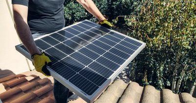 Repowering instalacji fotowoltaicznej – kiedy i jak wymienić stare panele na nowsze, wydajniejsze moduły