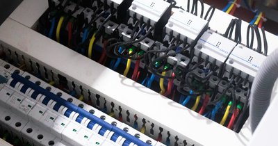 Obwody w domu jednorodzinnym – podział mocy i zabezpieczenia