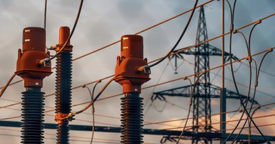 Normy elektryczne w Polsce – przegląd kluczowych aktów prawnych, które musi znać każdy elektryk